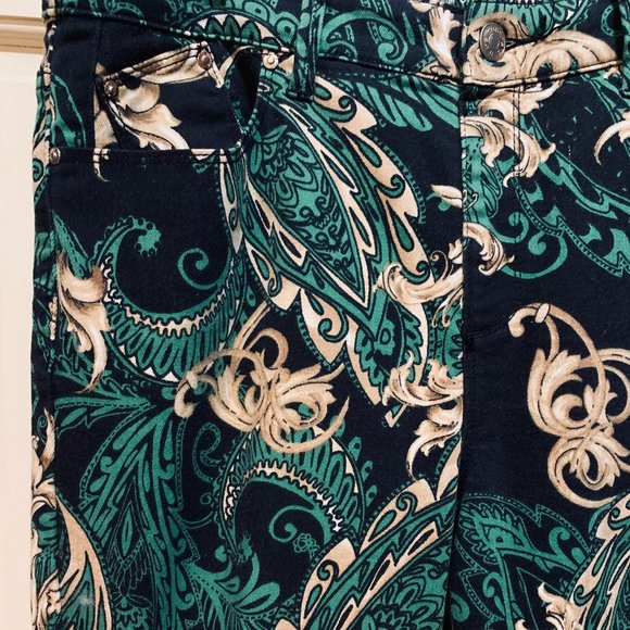 Paisley Jeggings by Chico's in Black, Gold and Green - Size 2 - Picture 4 of 7